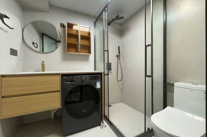 High-Floor 3BR Apartment in Jing'an (L2/L11)