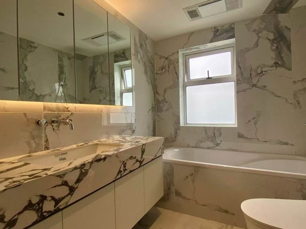 Housing image — Bathroom
