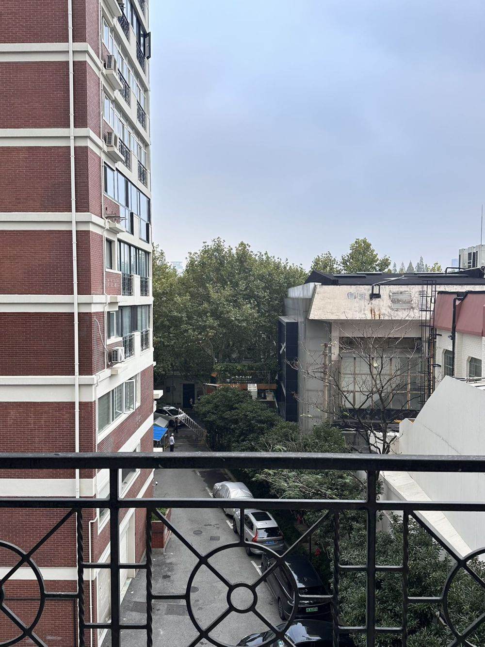 Housing image — Balcony