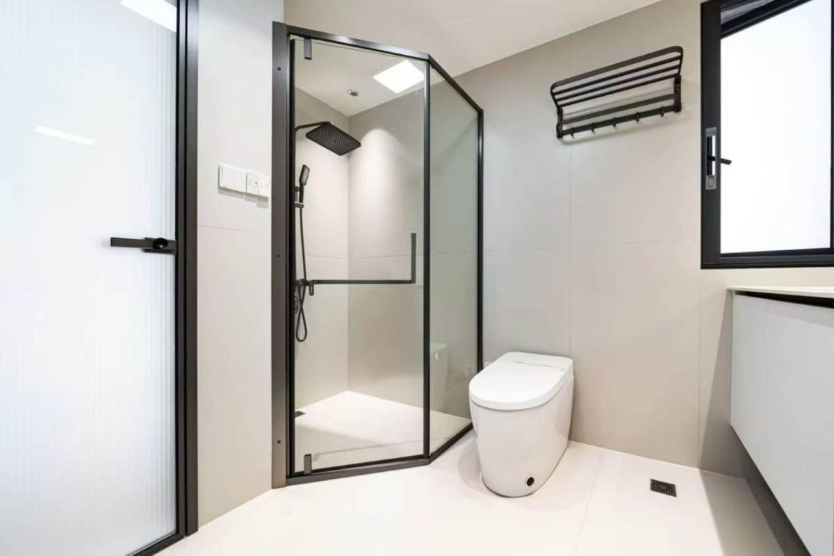 Housing image — Bathroom