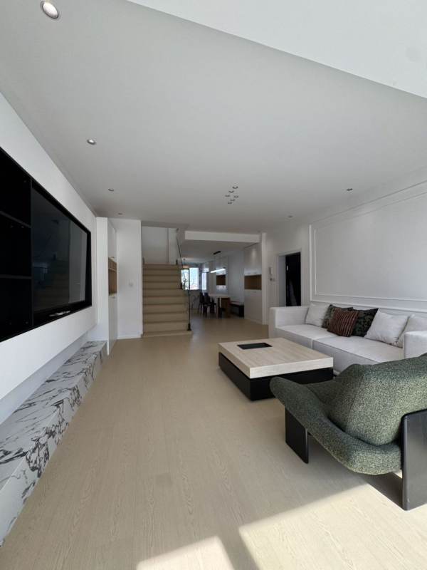 Housing image — Living Room