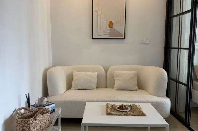 1BR Apartment near Jing'an Kerry Center (L2/L7/L14)