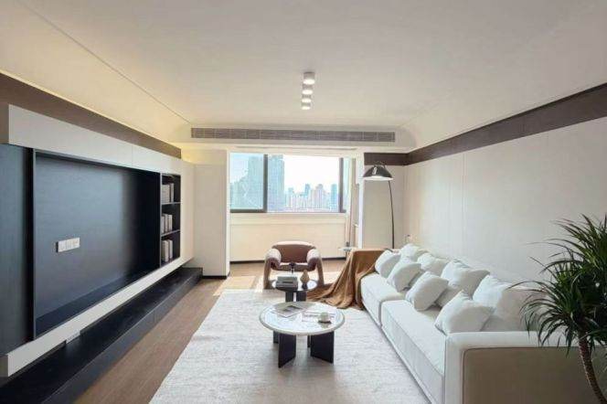 High-Floor Spacious 3BR Apartment near Jiaotong University Metro