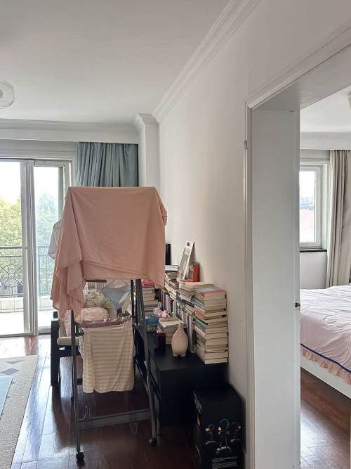 Housing image — Living Room