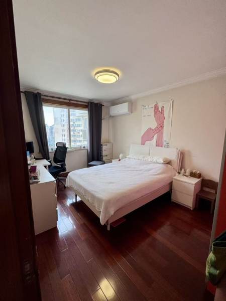 Housing image — Bedroom