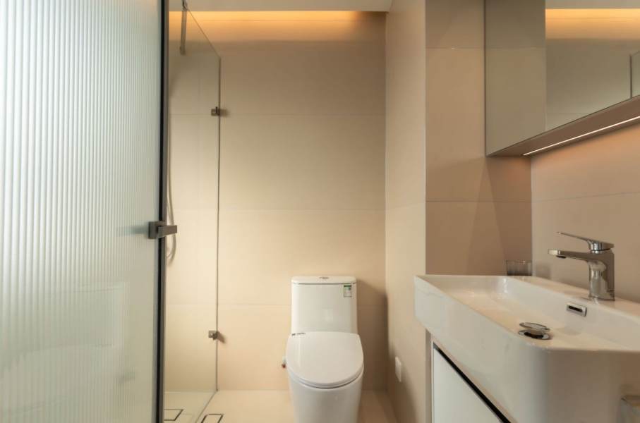 Housing image — Bathroom