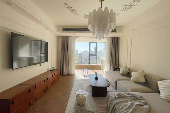 High-Floor Spacious 1BR Apartment near Lujiabang Rd Metro (L8/L9)