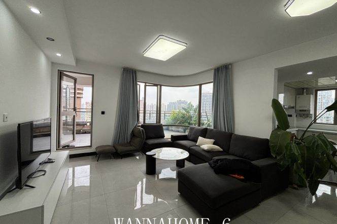 4BR Apartment in Jing'an with Terrace (L13/L14)