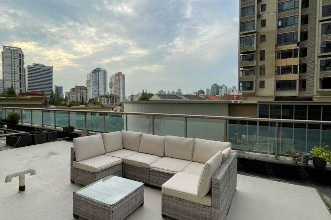 4BR Apartment in Jing'an with Terrace (L2/L11)