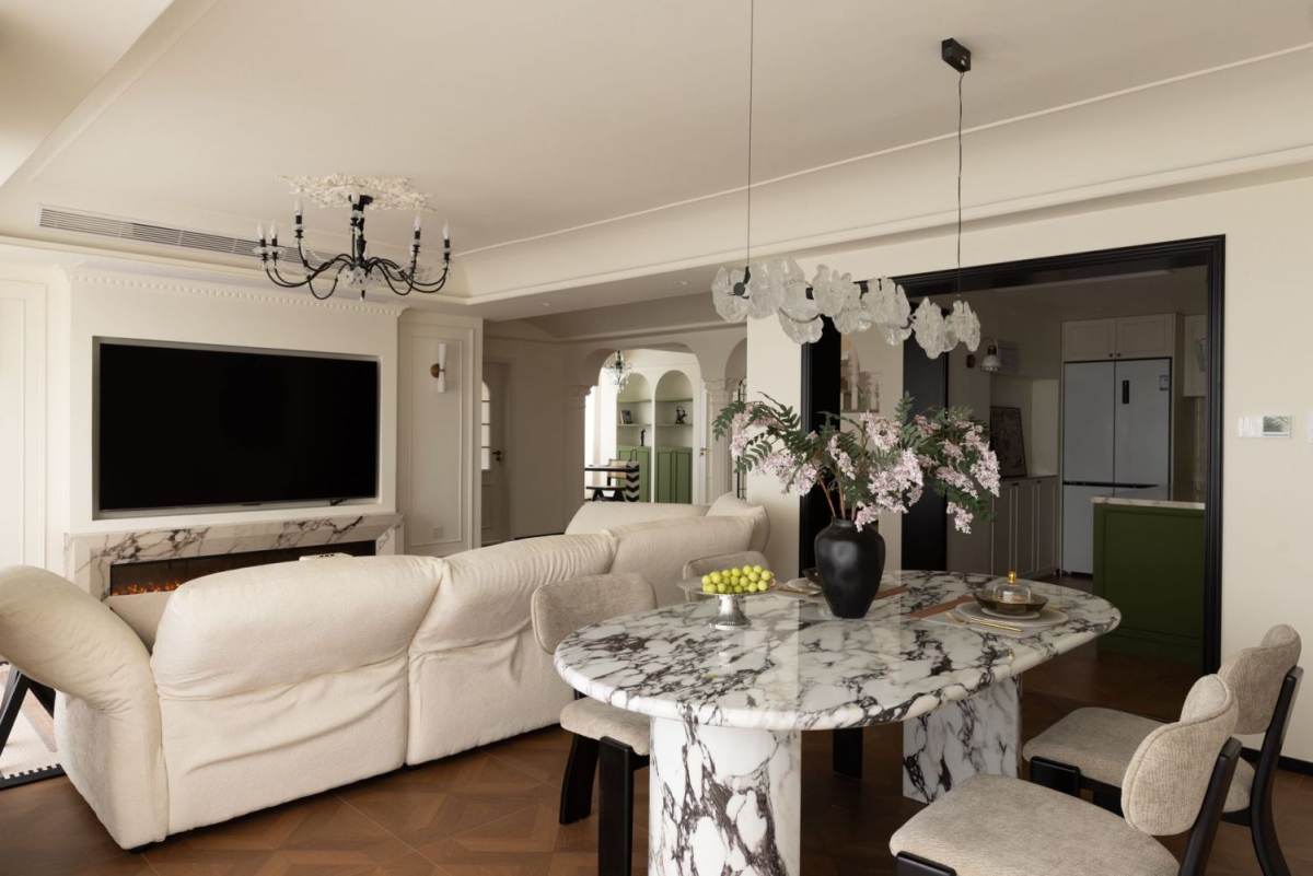 Housing image — Living Room
