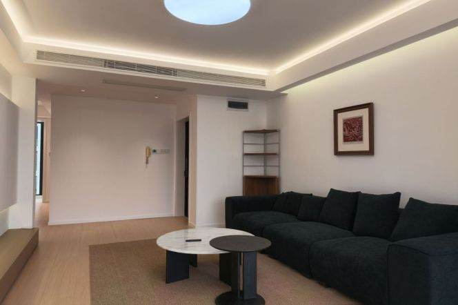 5BR Apartment near Jiangning Rd Metro with Terrace (L13)