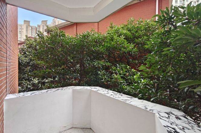 3BR Apartment in Old Xuhui (L9/L12)