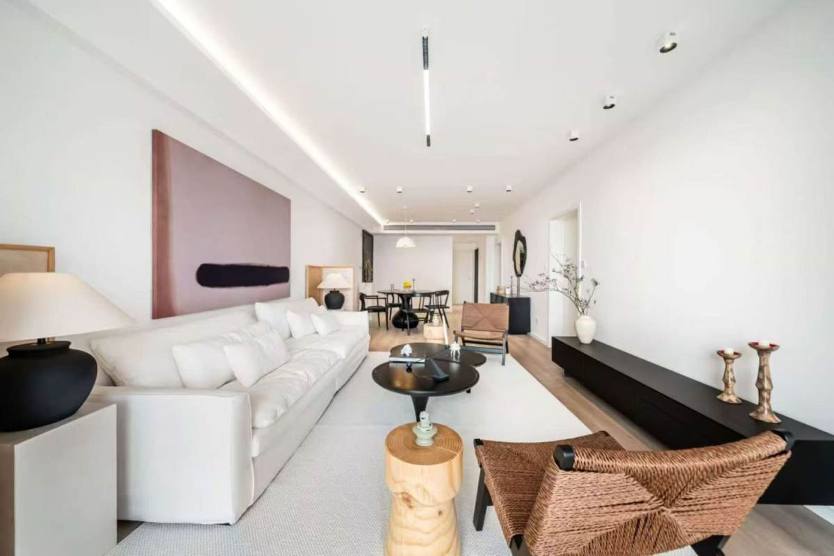 Housing image — Living Room