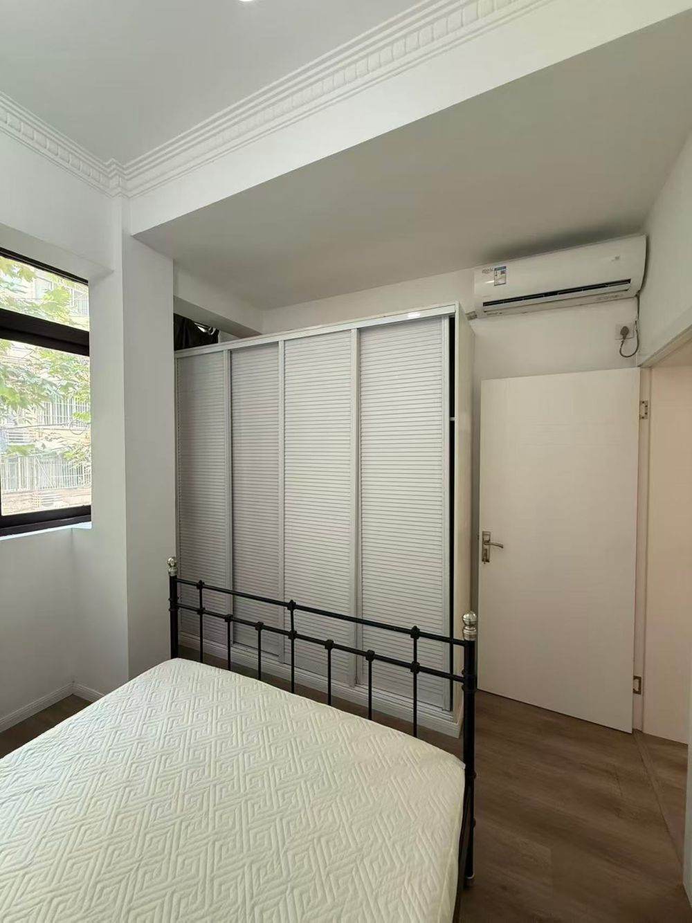Housing image — Bedroom