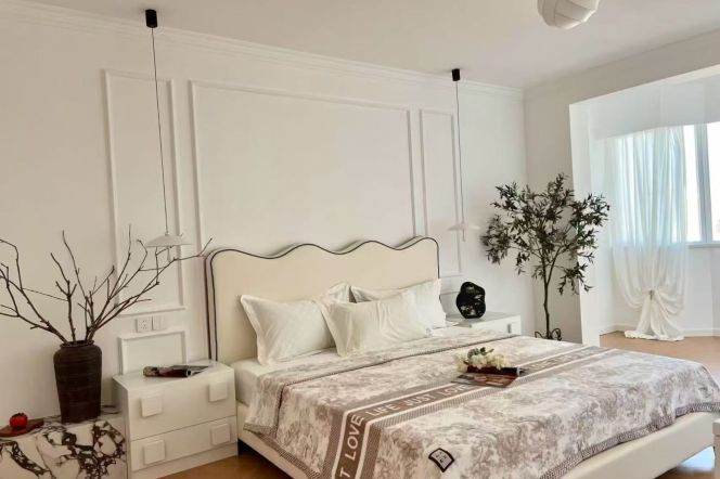 High-Floor 2BR Apartment near Xintiandi Metro (L9/L10/L13)