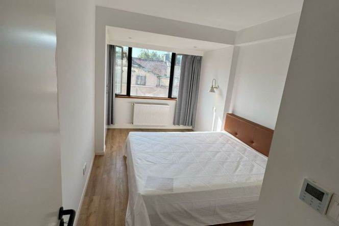 Spacious 2BR Apartment in Old Xuhui (L2/L7/L14)