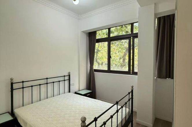 1BR Apartment near The Melting Pot (Taikang Lu) (L9/L13)