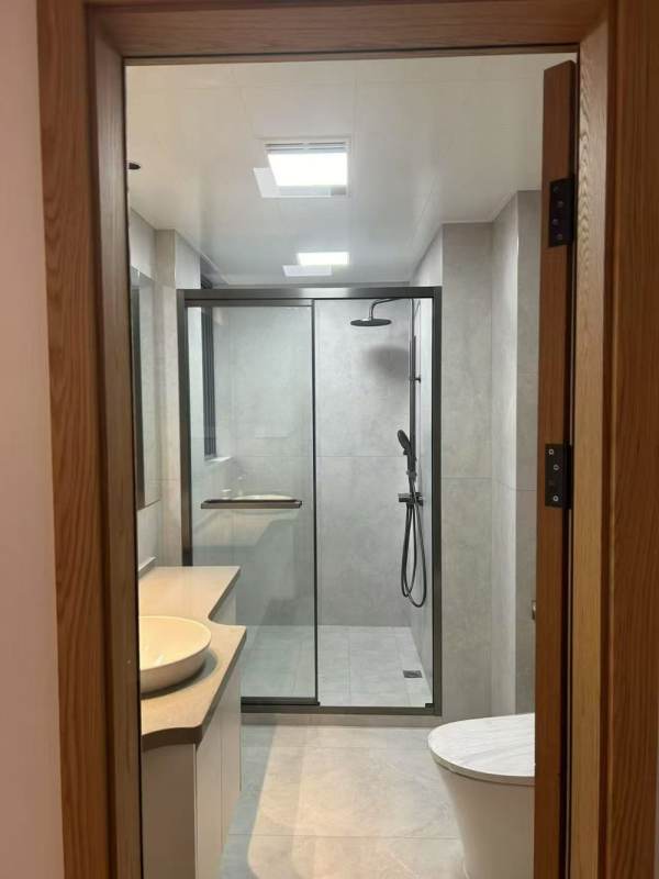 Housing image — Bathroom