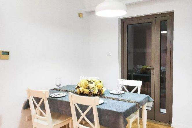 2BR Apartment in Gubei (L10/L15)