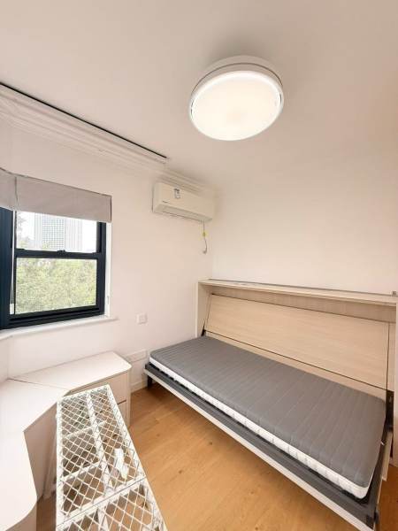 Housing image — Bedroom