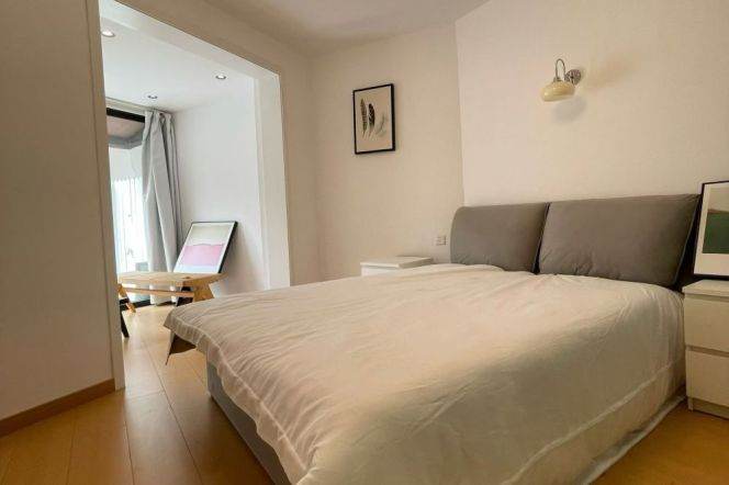 1BR Apartment near South Shaanxi Rd Metro (L9)