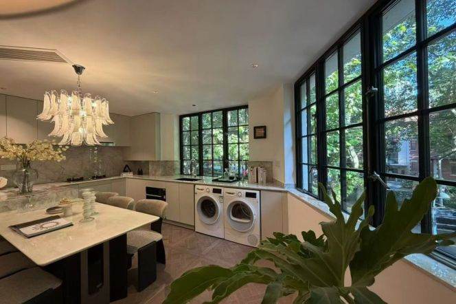 3BR Heritage Apartment in Old Xuhui (L1/L9/L11)