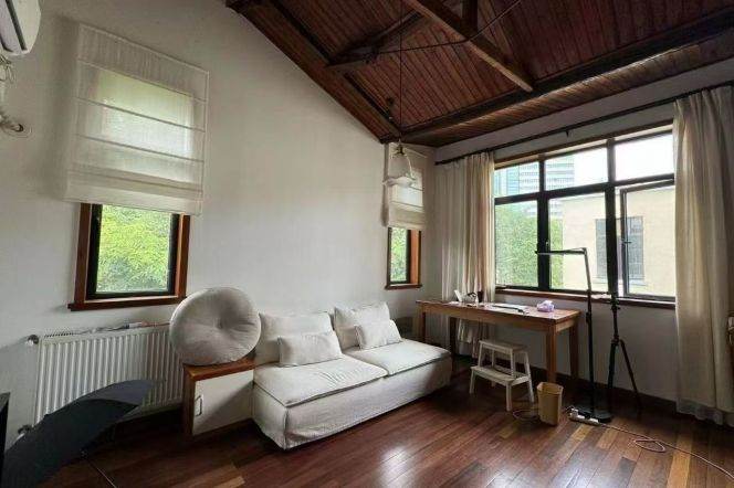 1BR Lane House in Old Xuhui (L1/L7/L10)