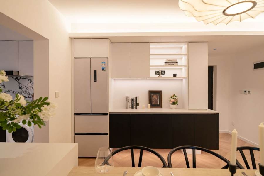 Housing image — Dining Area