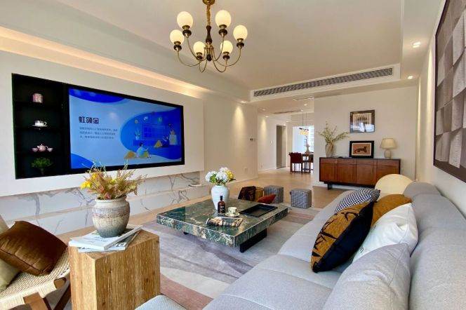 High-Floor Spacious 3BR Apartment near West Bund (L11)