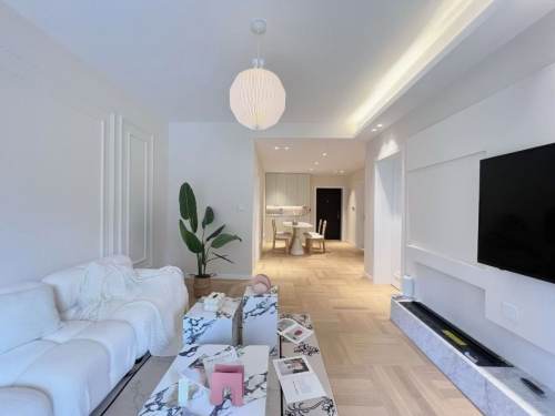 Housing image — Living Room