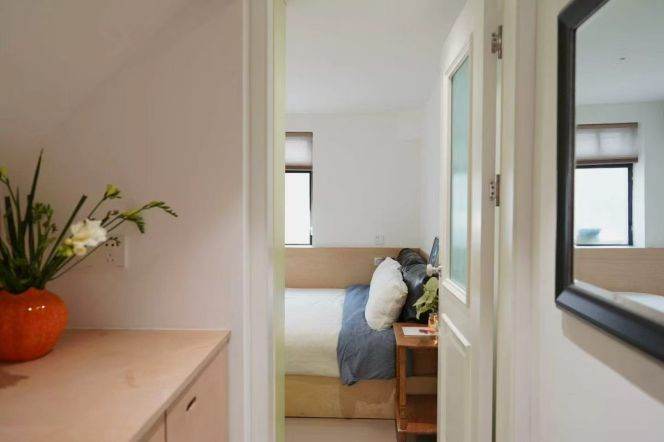 1BR Apartment in Old Xuhui with Private Garden (L9/L12)