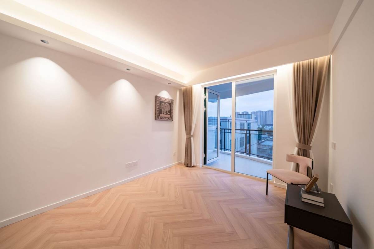 Housing image — Bedroom
