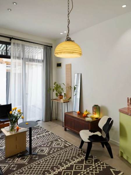 Housing image — Living Room