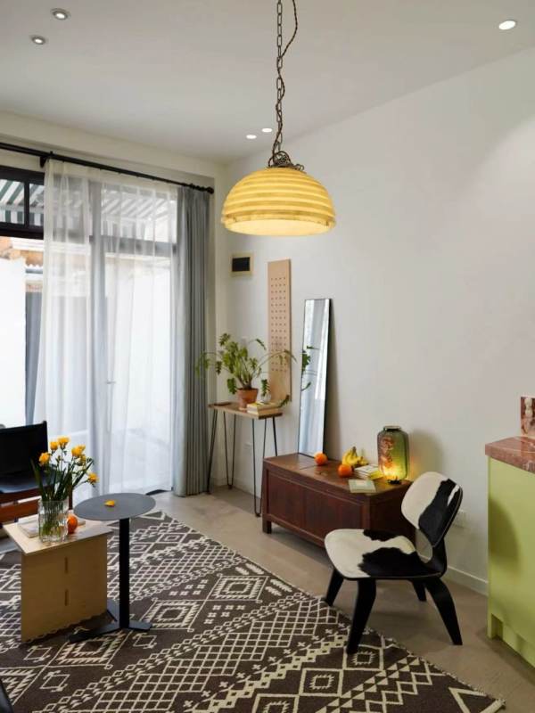 Housing image — Living Room