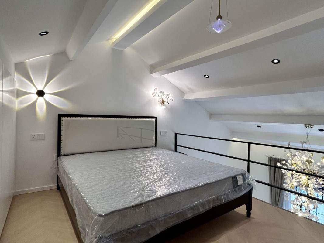 Housing image — Bedroom