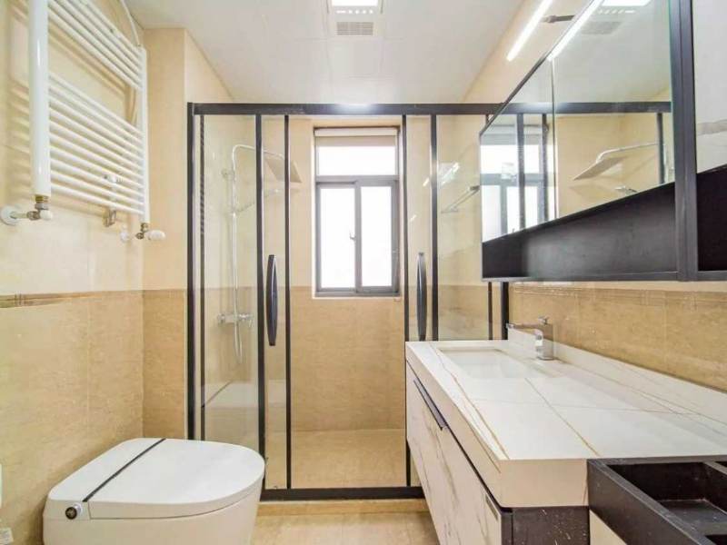 Housing image — Bathroom