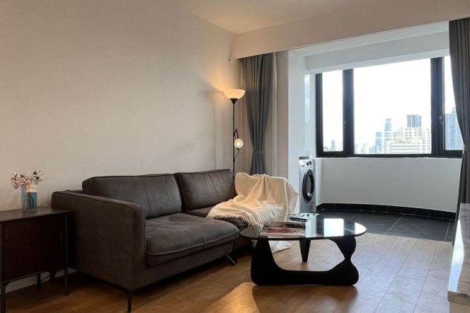Spacious 1BR Apartment in Jing'an with Outstanding View (L2/L7/L14)
