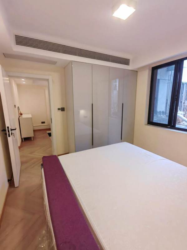 Housing image — Bedroom