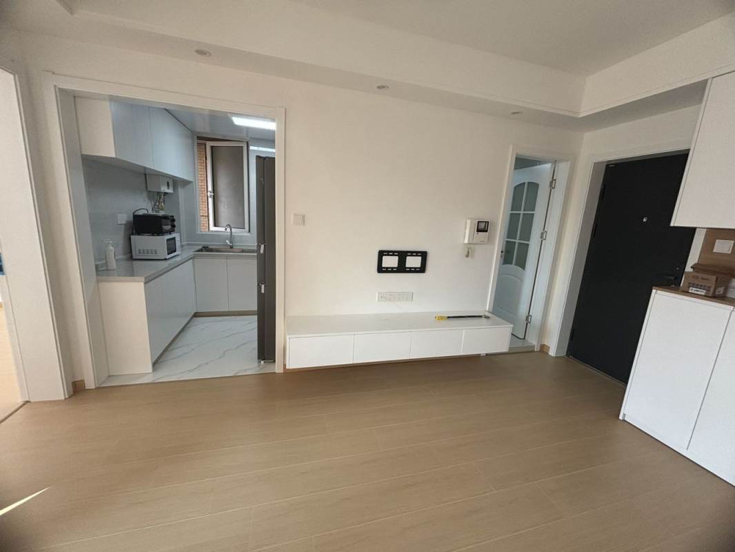 Housing image — Living Room