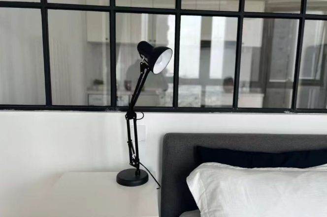 1BR Apartment near Jiangsu Rd Metro