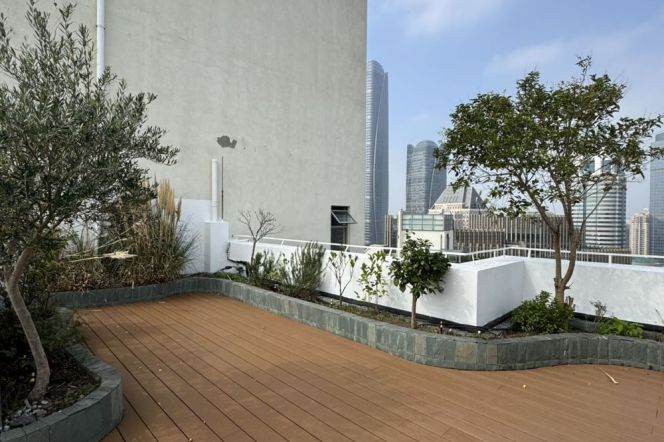 High-Floor 3BR Apartment in Xujiahui