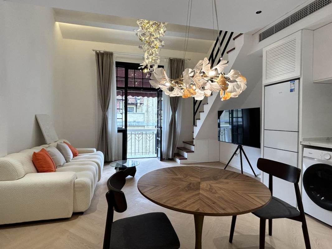 Housing image — Living Room