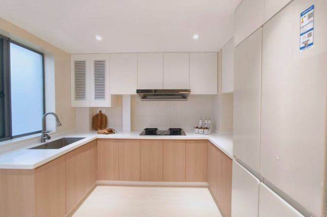 Spacious 2BR Apartment near Yishan Rd Metro (L3/L4/L9)