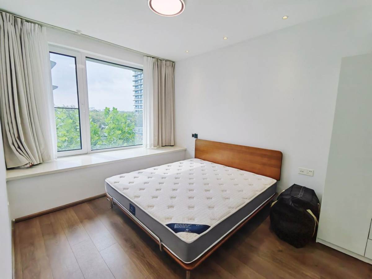 Housing image — Bedroom