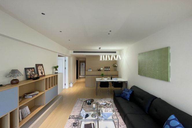 Spacious 1BR Apartment in Jing'an with Green View