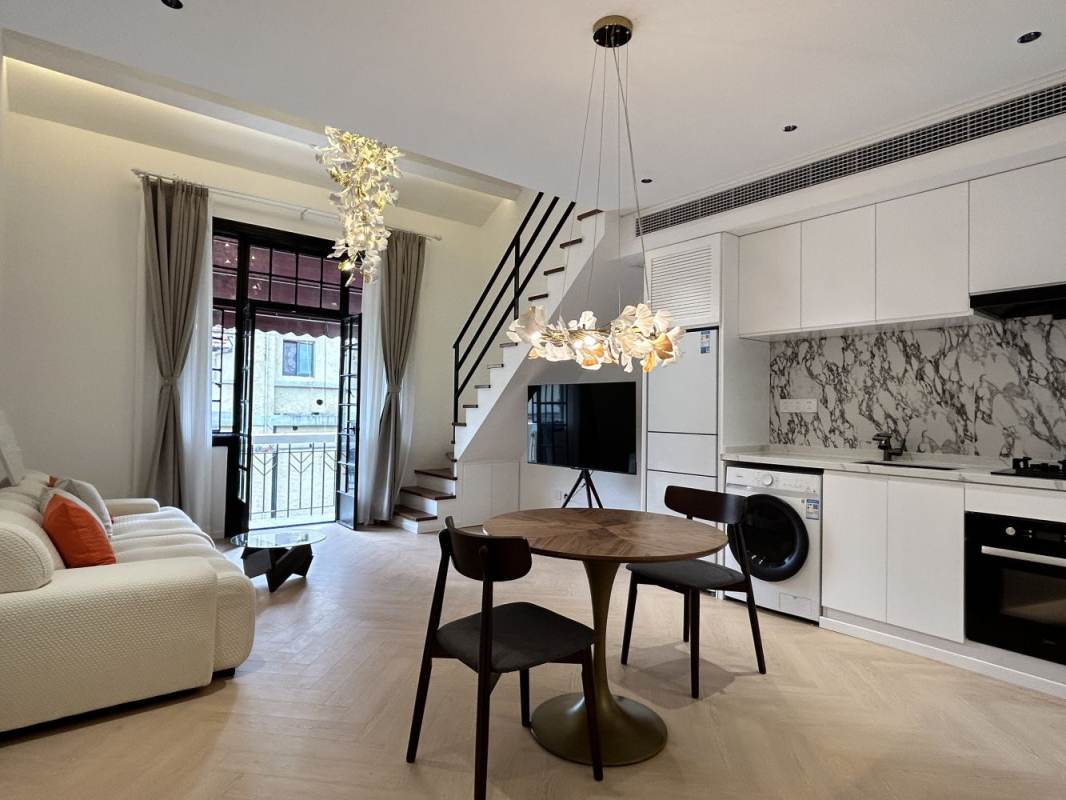 Housing image — Living Room