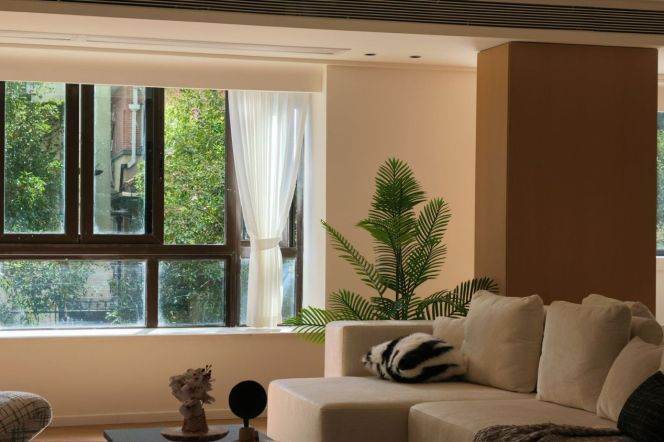Spacious 3BR Apartment in Old Xuhui with Green View