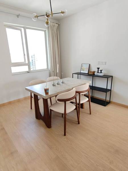 Housing image — Dining Area