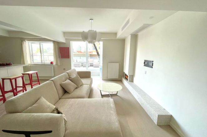 4BR Apartment in Jing'an with Terrace (L2/L11)