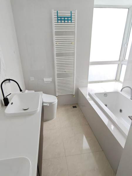 Housing image — Bathroom